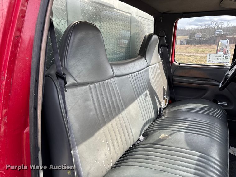 image for item FI1643 1997 Ford F450 Super Duty rescue vehicle