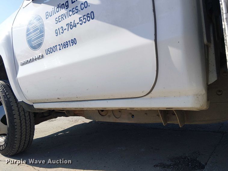 image for item FK0810 2019 Chevrolet Silverado 3500HD utility bed pickup truck