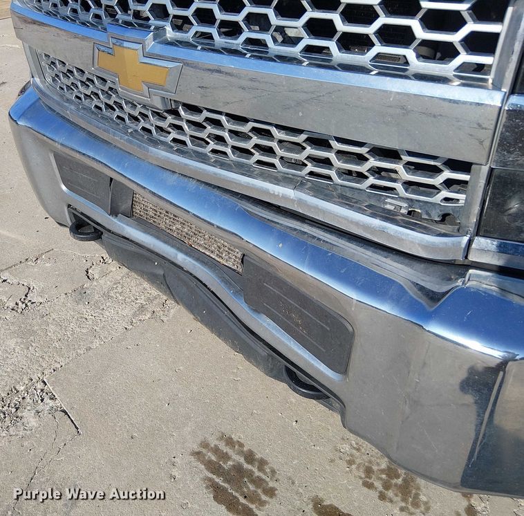 image for item FK0810 2019 Chevrolet Silverado 3500HD utility bed pickup truck