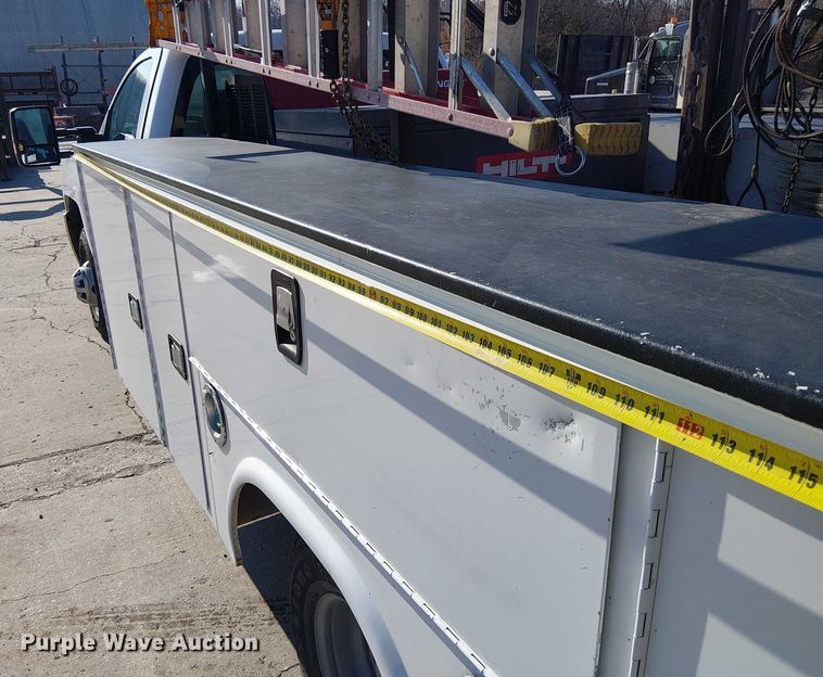 image for item FK0810 2019 Chevrolet Silverado 3500HD utility bed pickup truck