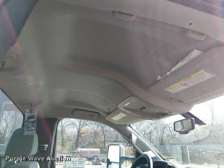 image for item FK0810 2019 Chevrolet Silverado 3500HD utility bed pickup truck