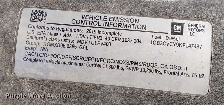 image for item FK0810 2019 Chevrolet Silverado 3500HD utility bed pickup truck