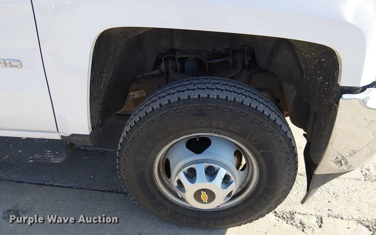 image for item FK0810 2019 Chevrolet Silverado 3500HD utility bed pickup truck