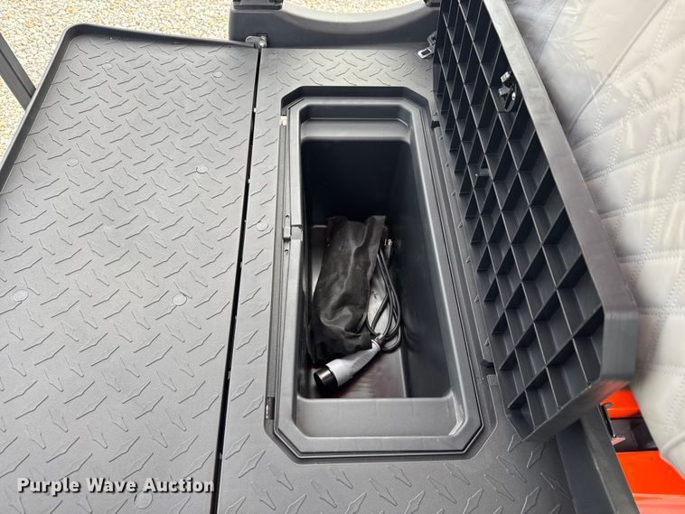 image for item FK0880 MK EV-L6 golf cart