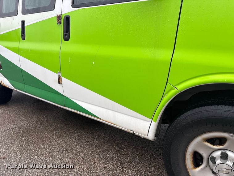 image for item FK1095 2007 Chevrolet Express van