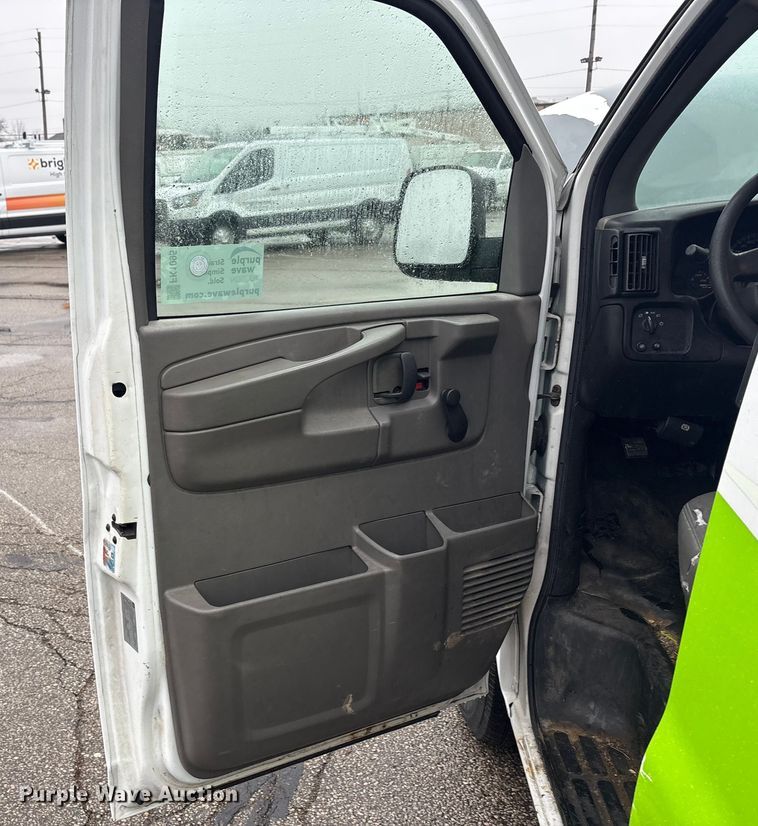 image for item FK1095 2007 Chevrolet Express van