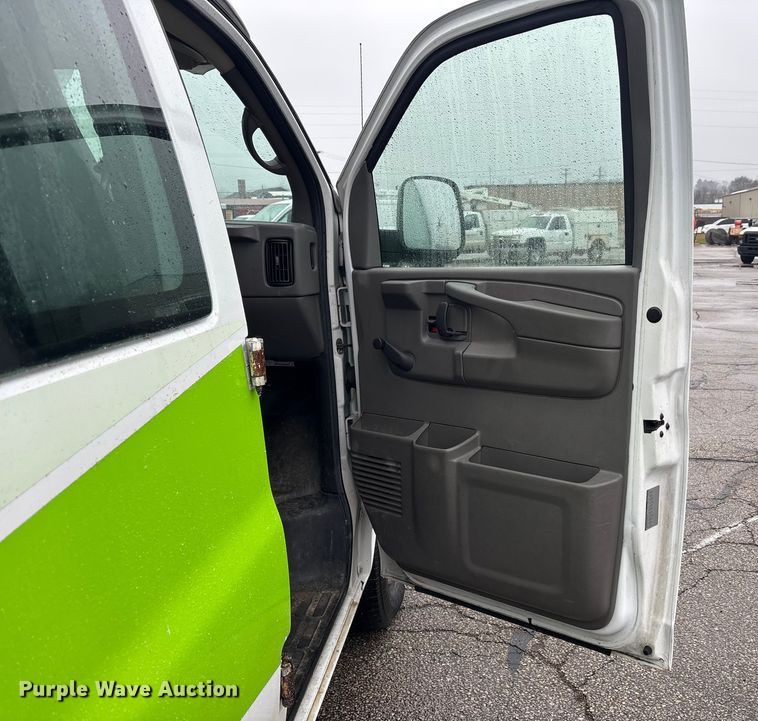 image for item FK1095 2007 Chevrolet Express van