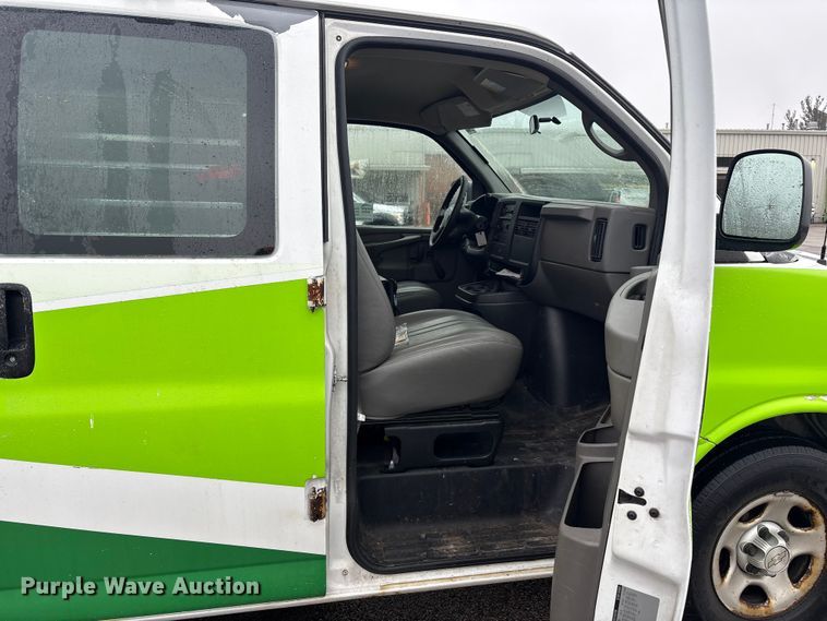 image for item FK1095 2007 Chevrolet Express van