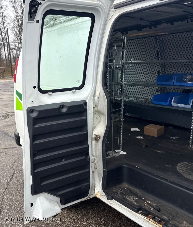 image for item FK1095 2007 Chevrolet Express van