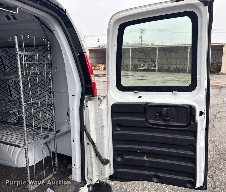 image for item FK1095 2007 Chevrolet Express van