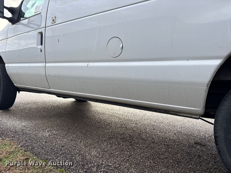 image for item FK1096 2014 Ford E150 van