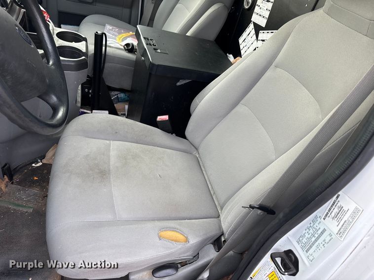 image for item FK1096 2014 Ford E150 van