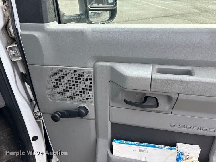 image for item FK1096 2014 Ford E150 van