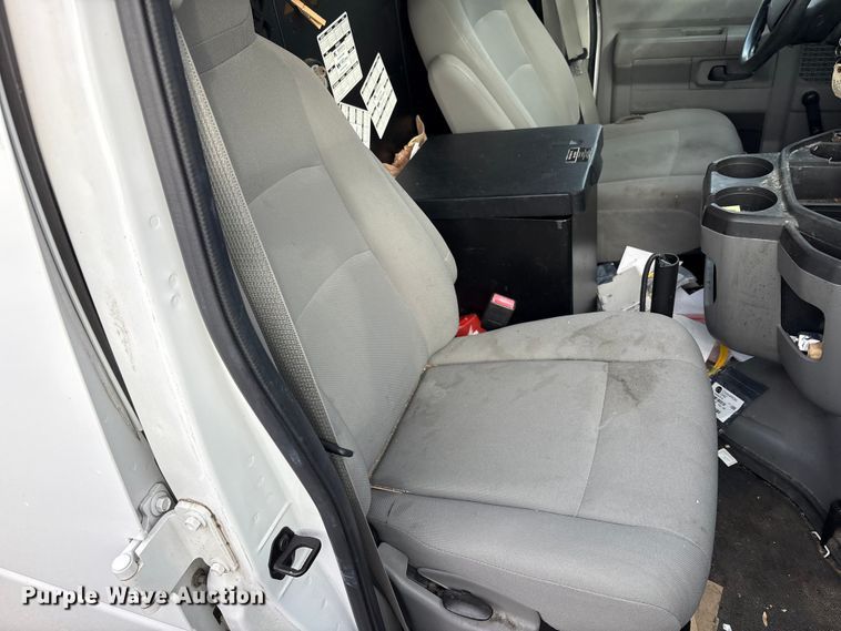 image for item FK1096 2014 Ford E150 van
