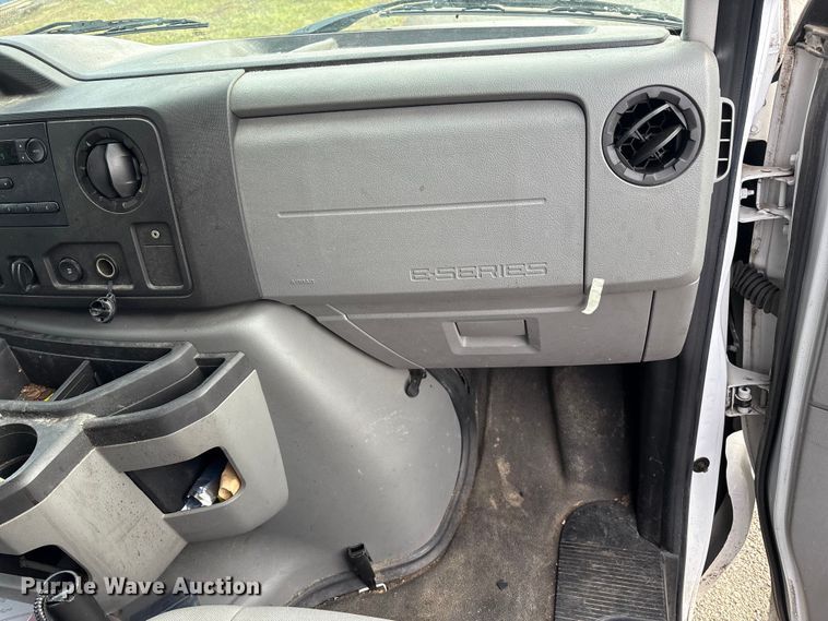 image for item FK1096 2014 Ford E150 van