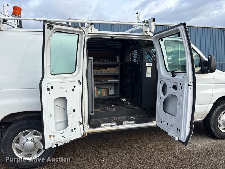 image for item FK1096 2014 Ford E150 van