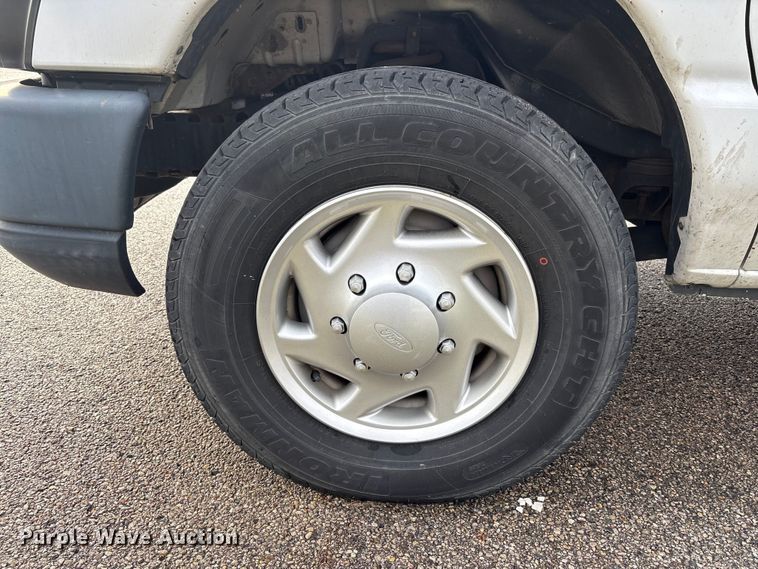 image for item FK1096 2014 Ford E150 van