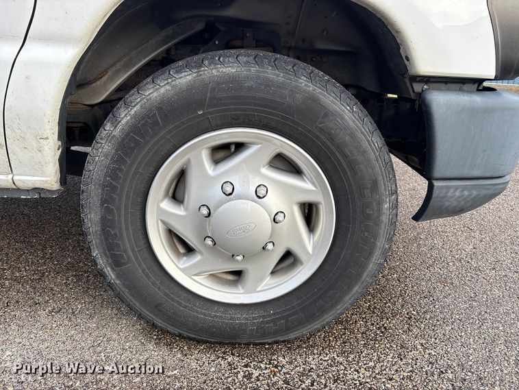 image for item FK1096 2014 Ford E150 van