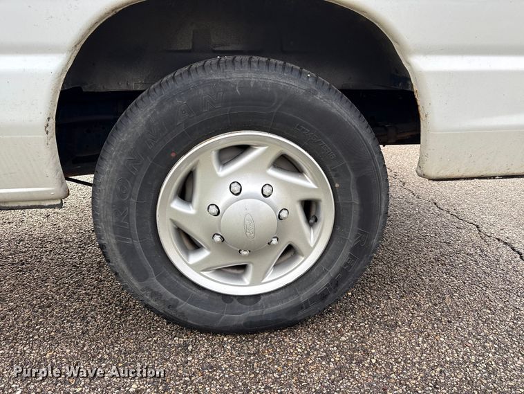 image for item FK1096 2014 Ford E150 van