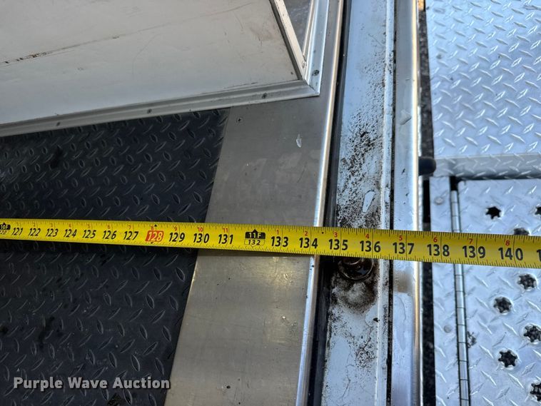 image for item NU9691 2007 Ford F350 Super Duty ambulance