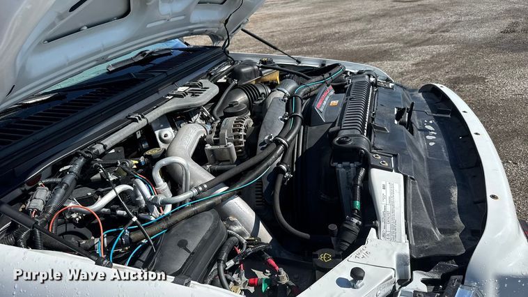 image for item NU9691 2007 Ford F350 Super Duty ambulance