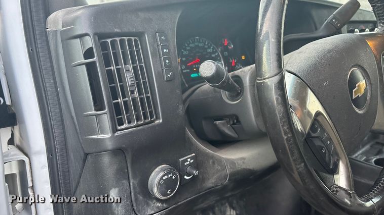 image for item OE9375 2019 Chevrolet Express 2500 van