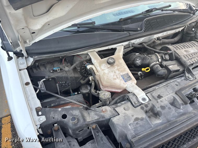 image for item OE9375 2019 Chevrolet Express 2500 van