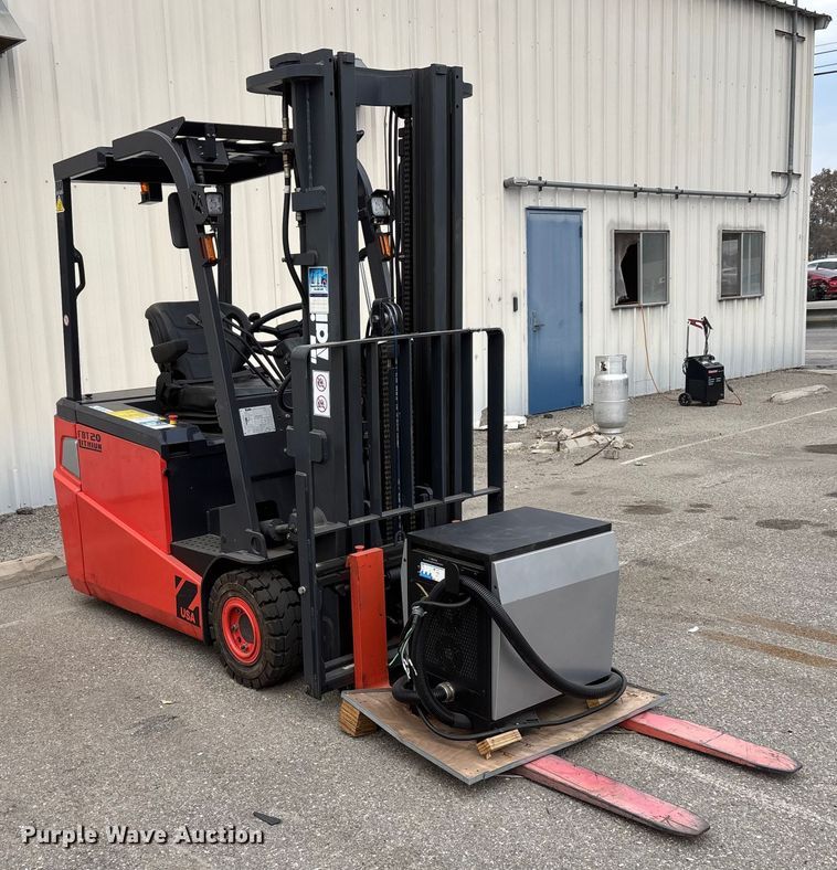 image for item YA1015 Tailift ZFBT20 forklift