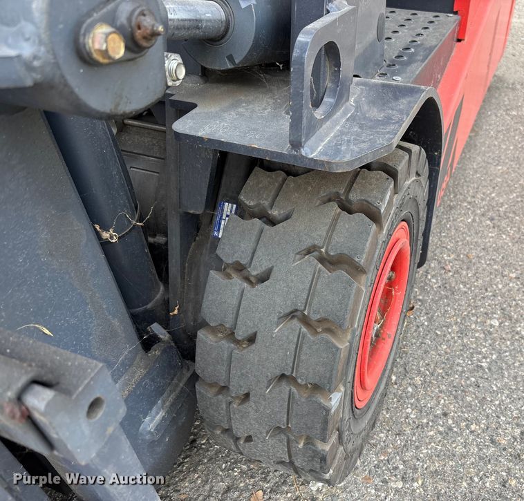 image for item YA1015 Tailift ZFBT20 forklift