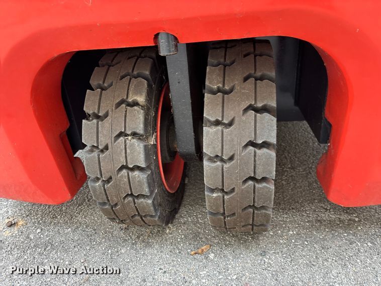 image for item YA1015 Tailift ZFBT20 forklift