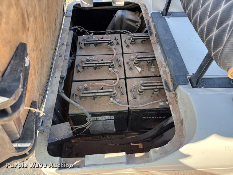 image for item YA1555 1996 EZ-GO Textron golf cart