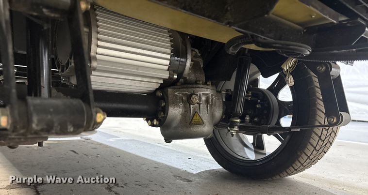 image for item YA1560 2023 Evolution golf cart