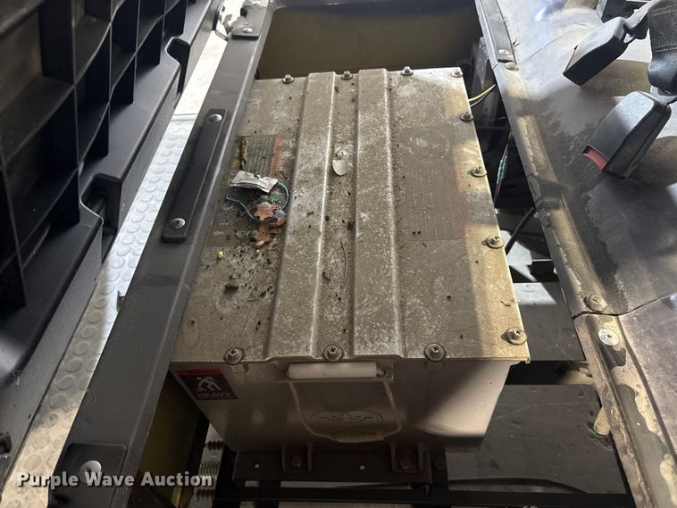 image for item YA1560 2023 Evolution golf cart