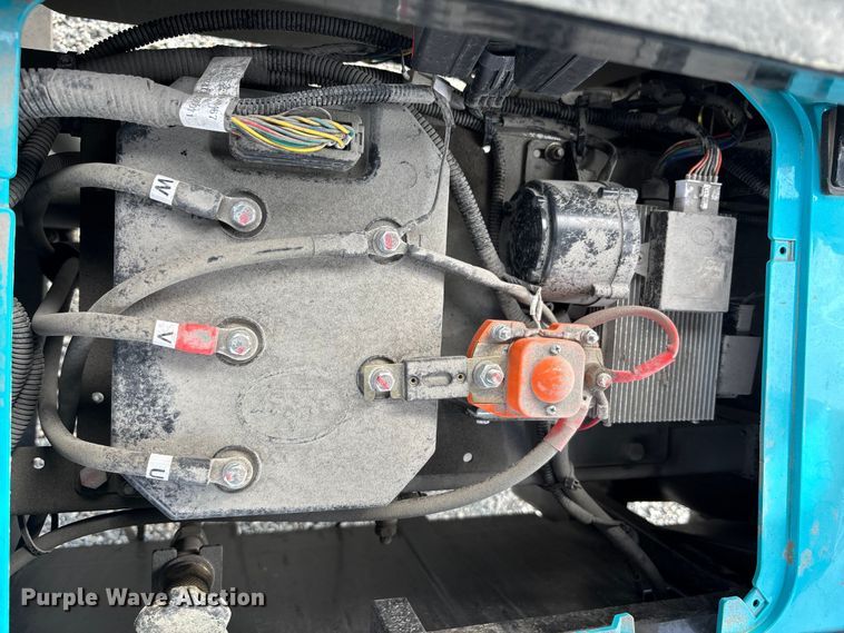 image for item YA1846 2024 Evolution Lithium LifePO4 golf cart