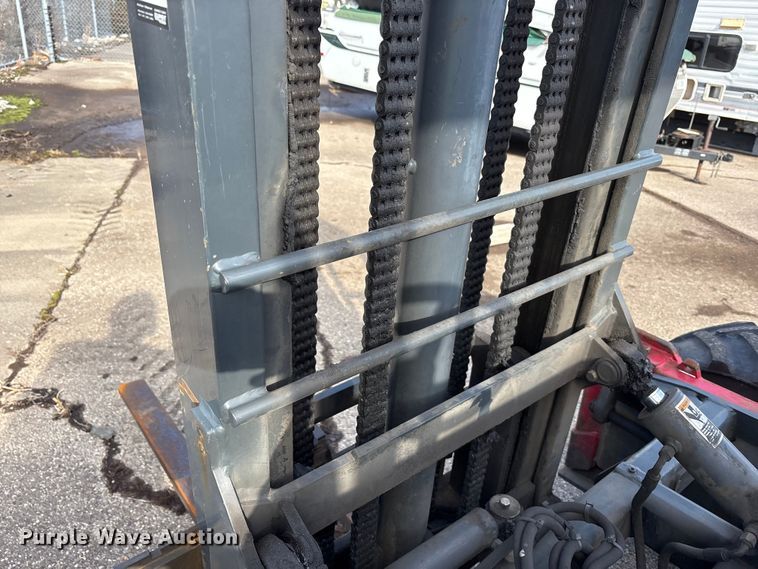 image for item YA1877 Moffett M55 forklift