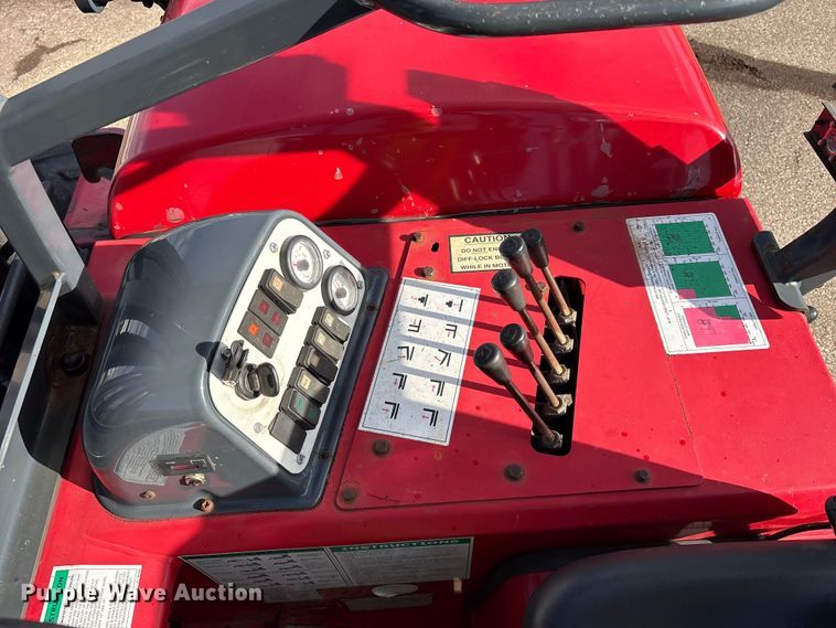 image for item YA1877 Moffett M55 forklift