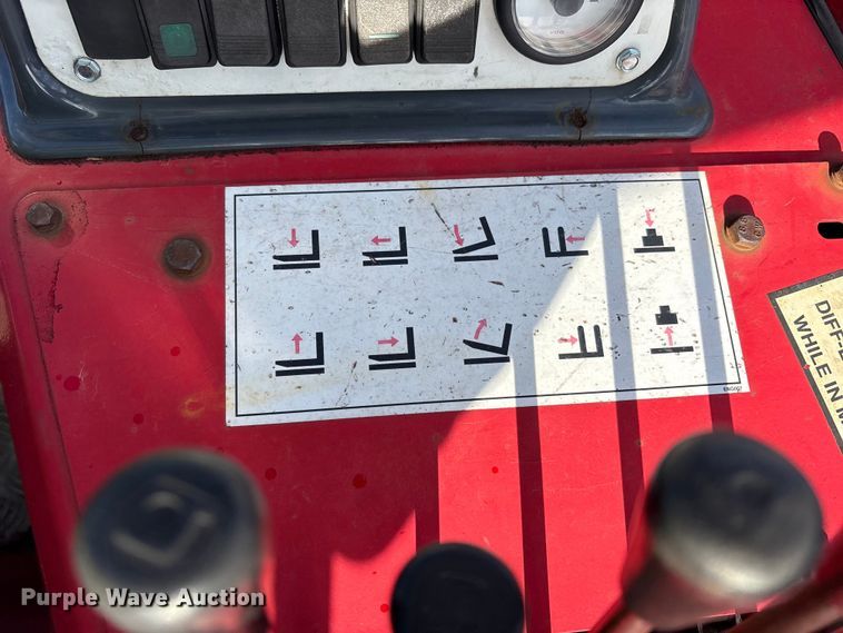 image for item YA1877 Moffett M55 forklift