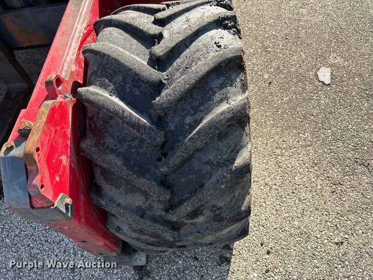 image for item YA1877 Moffett M55 forklift