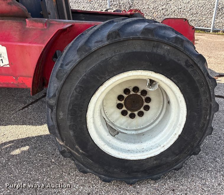 image for item YA1877 Moffett M55 forklift