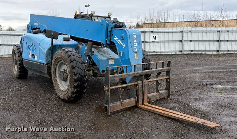 image for item YA1883 2014 Genie GTH-844 telehandler
