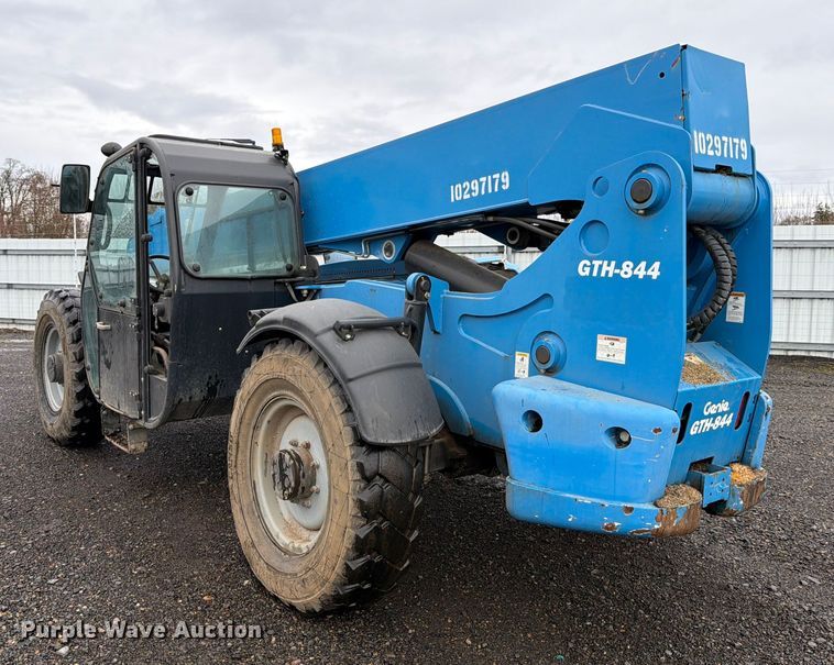 image for item YA1883 2014 Genie GTH-844 telehandler