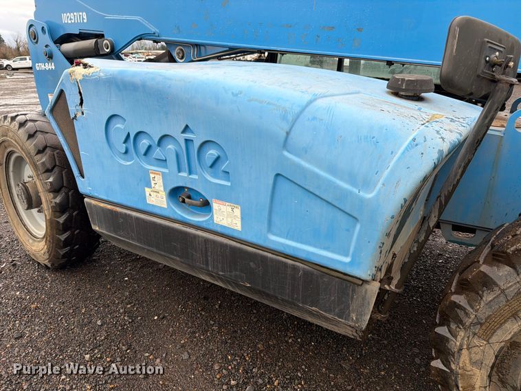 image for item YA1883 2014 Genie GTH-844 telehandler