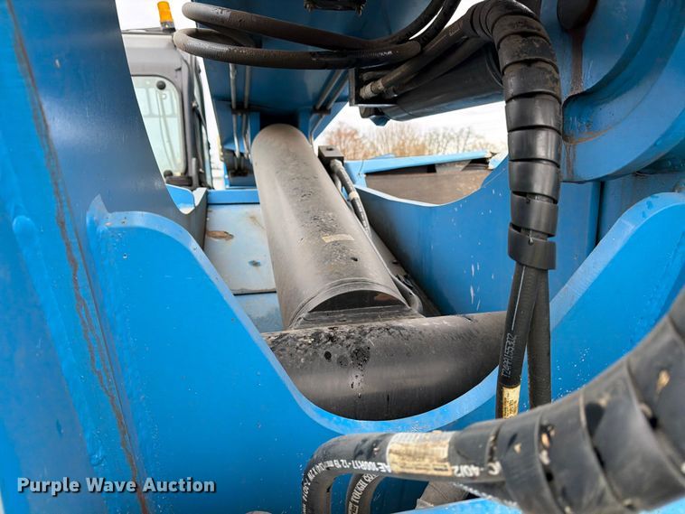 image for item YA1883 2014 Genie GTH-844 telehandler