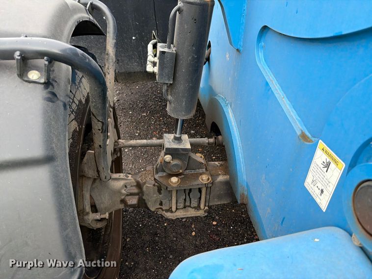 image for item YA1883 2014 Genie GTH-844 telehandler