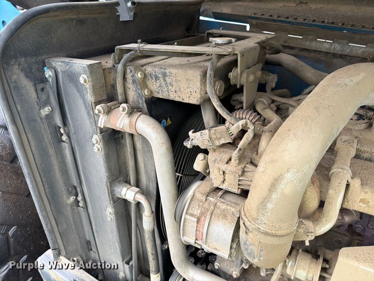 image for item YA1883 2014 Genie GTH-844 telehandler