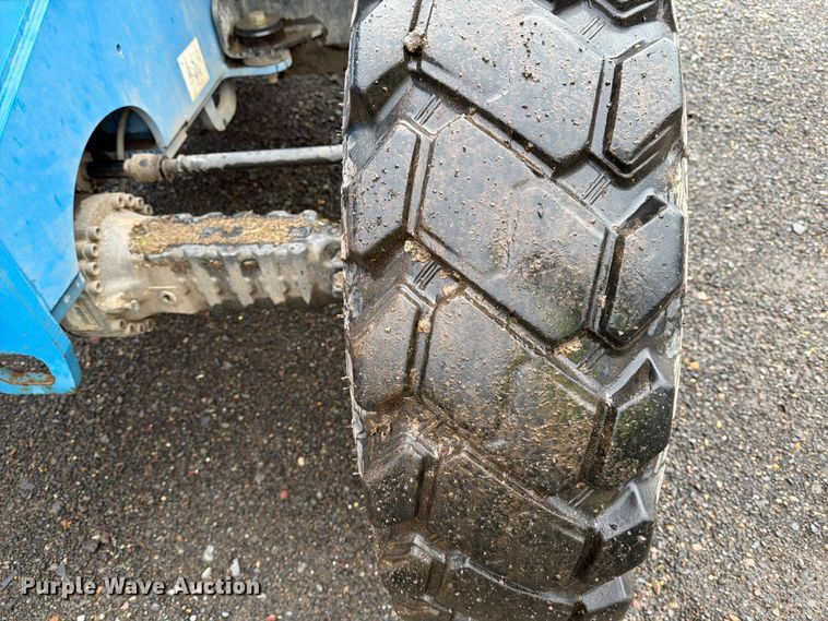 image for item YA1883 2014 Genie GTH-844 telehandler