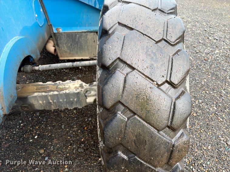 image for item YA1883 2014 Genie GTH-844 telehandler