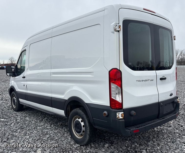 image for item YA1933 2016 Ford Transit 250 van