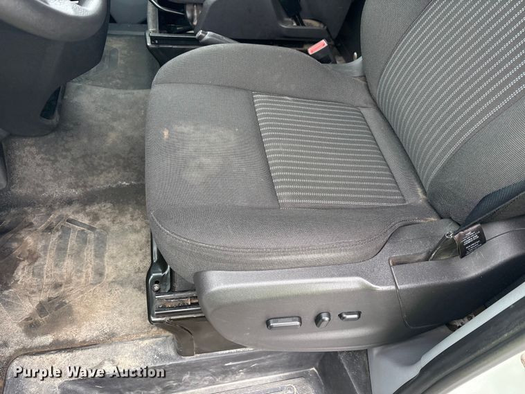 image for item YA1933 2016 Ford Transit 250 van