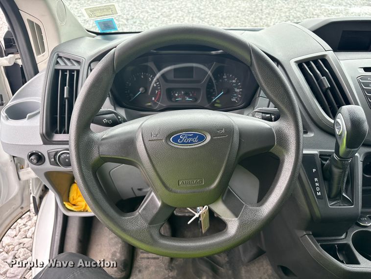 image for item YA1933 2016 Ford Transit 250 van